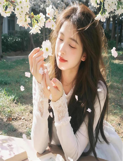 杨超越纯白花嫁大片_两个人看的视频www在线中文